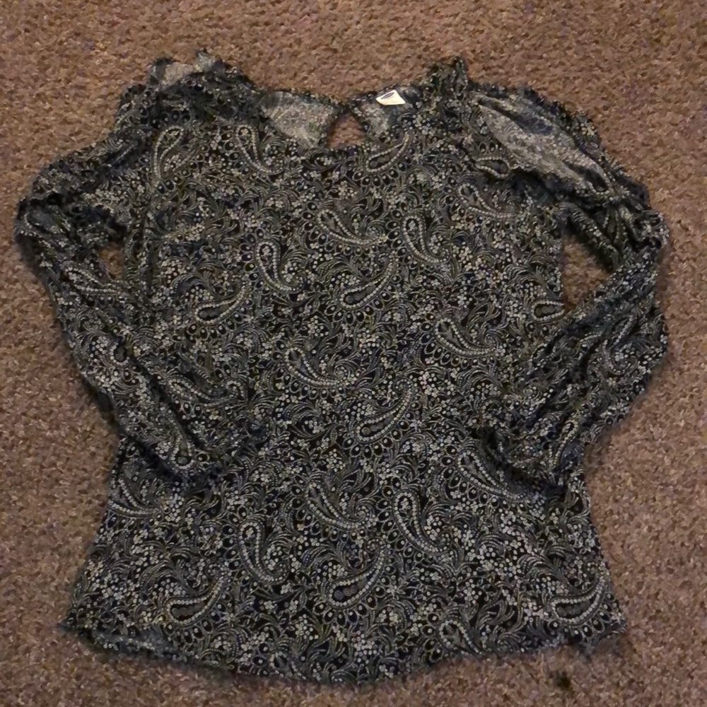 Ruffle cut out sleeve top